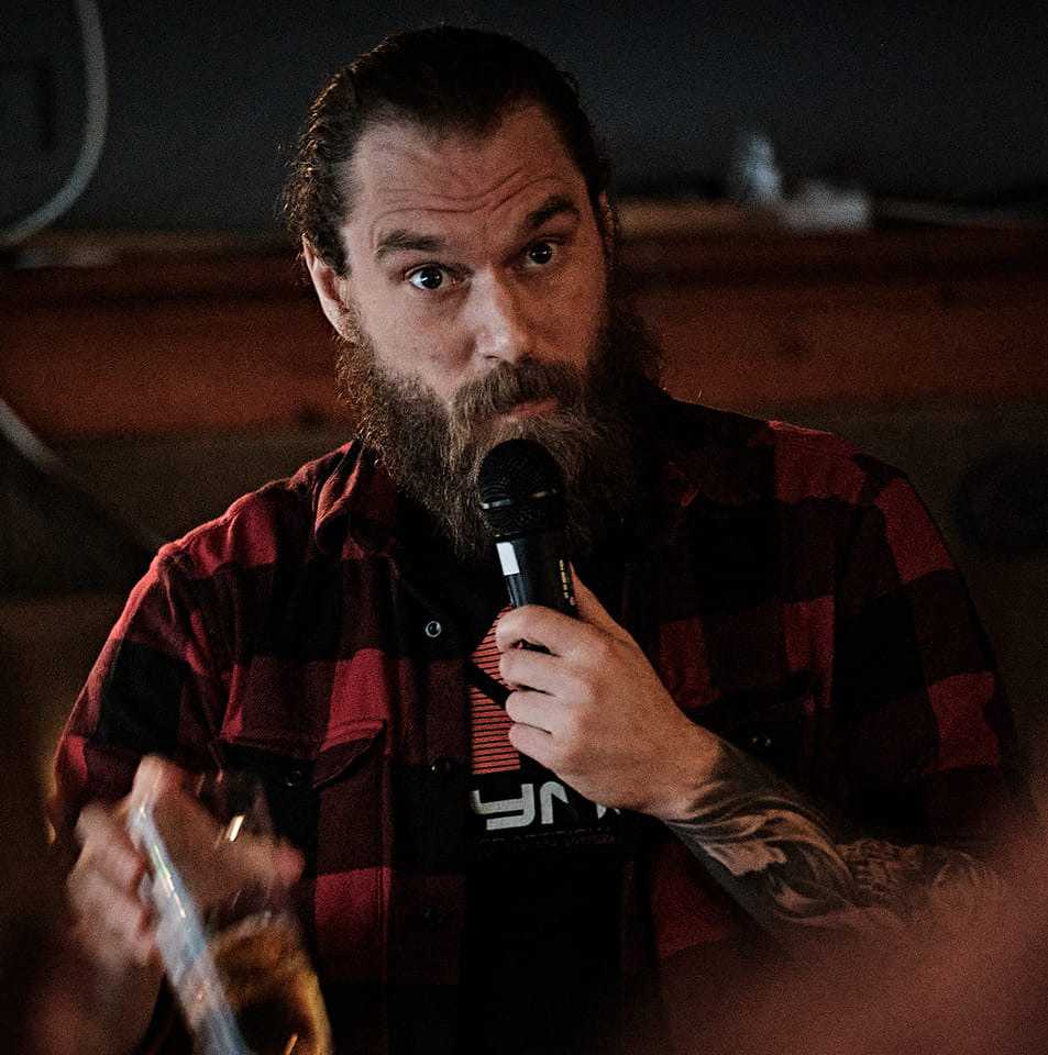 Jonathan Linquist STAND UP: Jonathan Lagerquist | Boulis